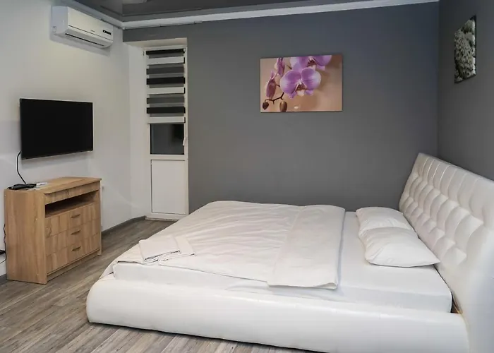 Cozy Apartment In A New Building Close To The Downtown