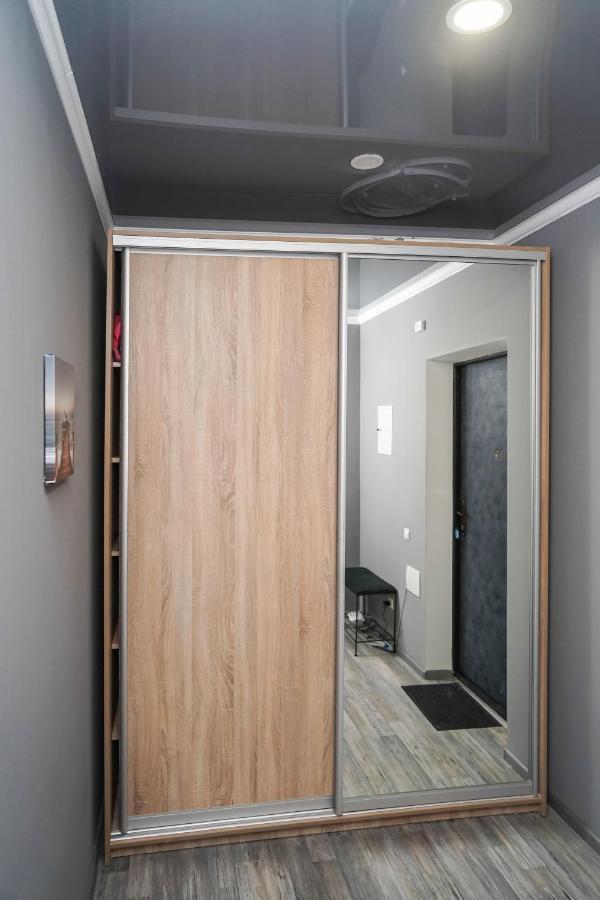 Cozy In A New Building Close To The Downtown كييف