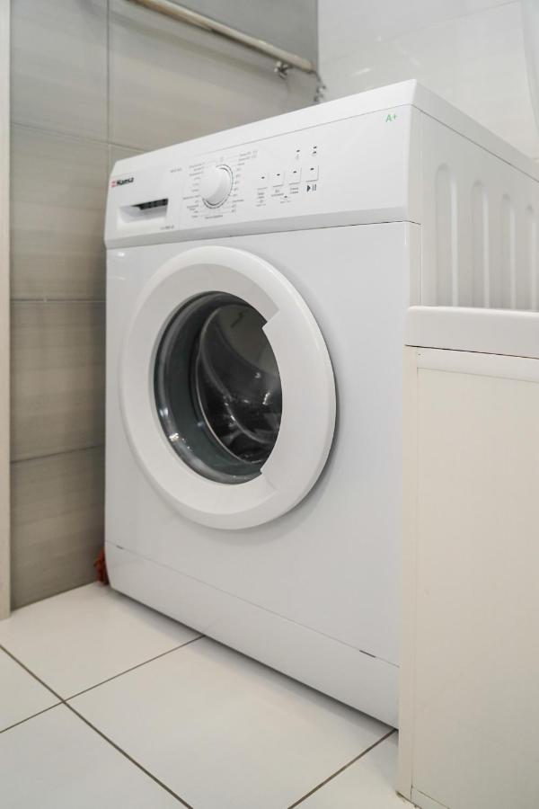 Cozy In A New Building Close To The Downtown كييف